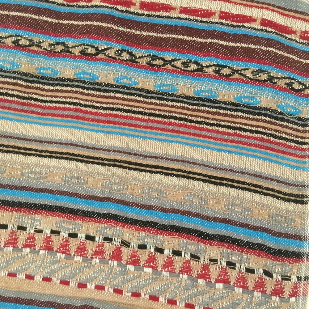 Beautiful Patterned Scarf - Picture 3 of 4